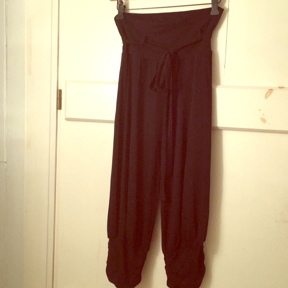 Boho Black Cropped Harem Pants with Belt🖤